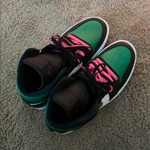 Jordan pine green mid